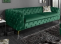 Nowoczesna sofa w stylu glamur aksamitna zieleń, złote nogi
