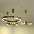 Wisząca lampa ROLLING 80cm złota stal