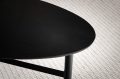 Czarny stolik kawowy z litego drewna mango, minimalistyczny design 86 cm ALIKE
