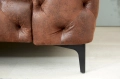 Pikowany fotel na metalowych nogach, w kolorze brązowym 120/70cm cm RUSTIC