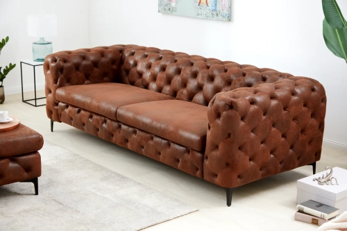 Pikowana sofa trzyosobowa, w kolorze brązowym 235 cm RUSTIC