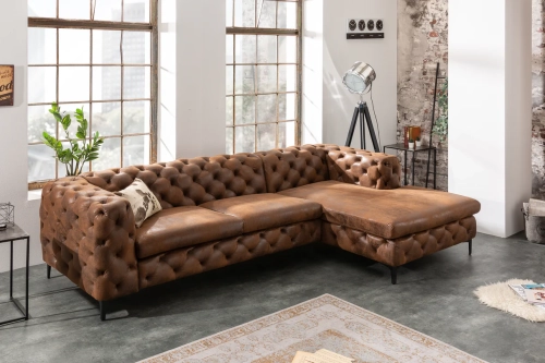 Pikowany narożnik na metalowych nogach, w kolorze brązowym 275 cm RUSTIC