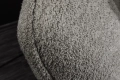 Sofa trzyosobowa pikowana, tkanina boucle w kolorze szarym 295 cm LAZULI