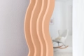 Duże lustro ścienne, pofalowana rama w kolorze morelowym 160 cm CALIFORNIA