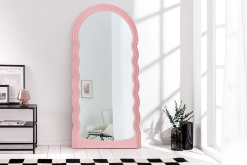 Duże lustro ścienne, pofalowana rama w kolorze różowym 160 cm CALIFORNIA